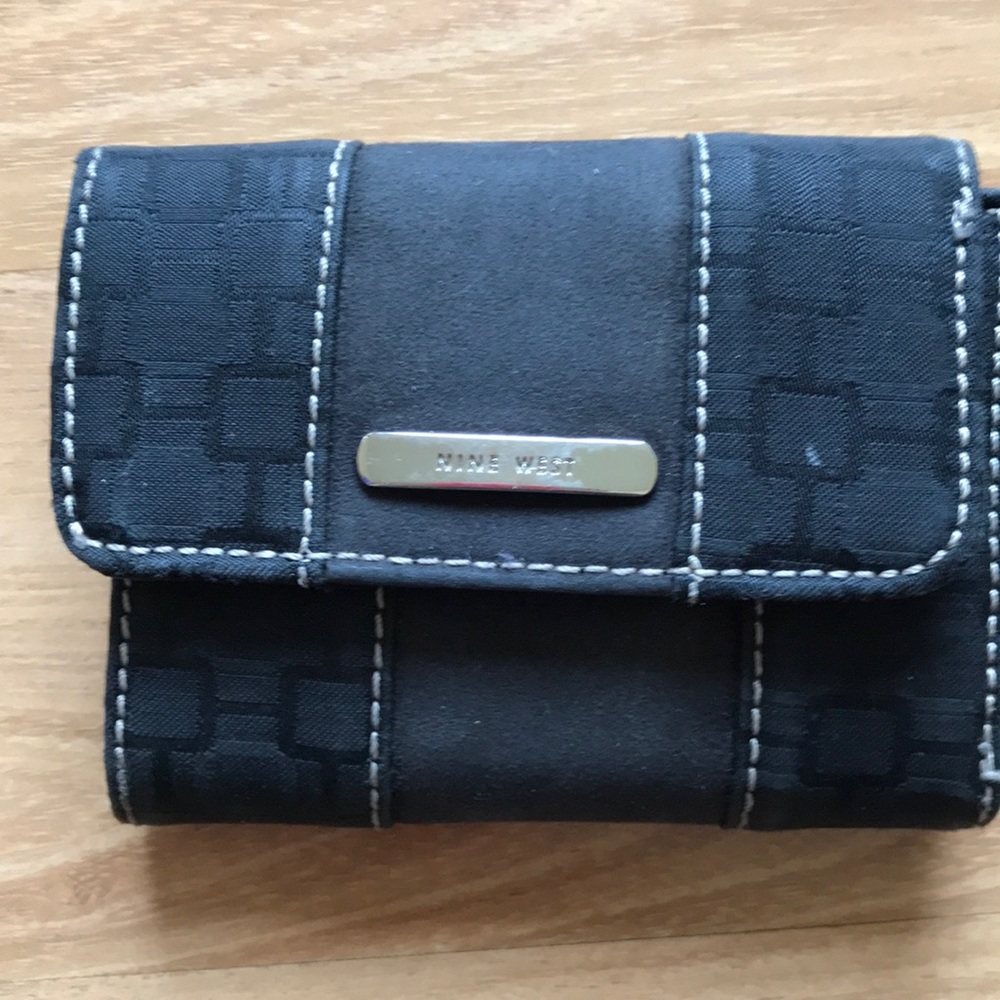 Nine West wallet